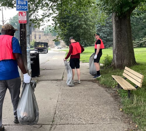 RoadRunner employees helping to clean up Pittsburgh